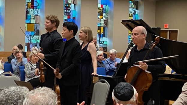 l-r: David Coucheron,Zhenwei Shi, Elizabeth Pridgen, and Daniel Laufer take a bow after performing Brahms' "Piano Quartet No. 3 in C minor." (courtesy of GCP)