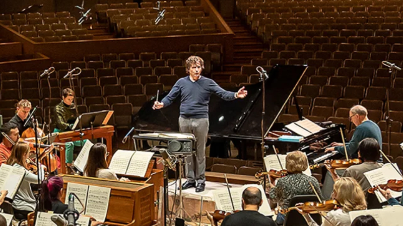 Toronto Symphony Orchestra rehearsing Messiaen's "Turangalîla-Symphonie" with music director  Gustavo Gimeno, Marc-André Hamelin, piano, and Nathalie Forget, ondes Martenot. (credit: Allan Cabral)