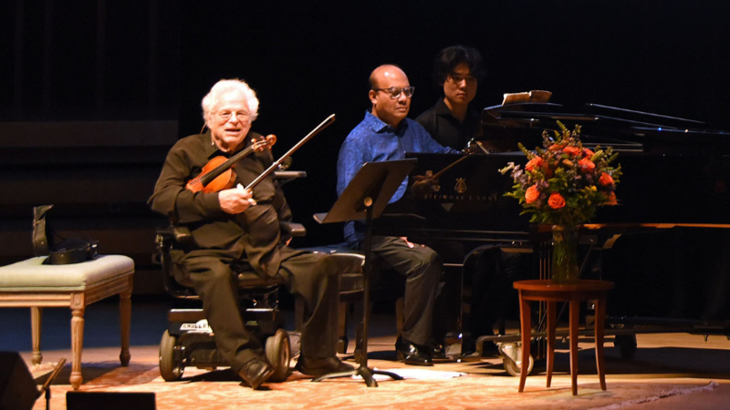 Octogenarian violinist Itzhak Perlman and collaborative pianist Rohan De Silva perform at Emerson Hall at Emory University's Schwartz Center for Performing Arts in Atlanta, Georgia, March 26, 2026. (credit: Derek Storm)