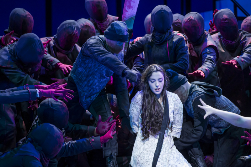 Juliana Grigoryan (center) as Liù keeps Calaf’s secret.